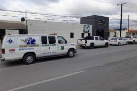 Paramédicos de Águilas Doradas brindaron atención prehospitalaria en el lugar del accidente.