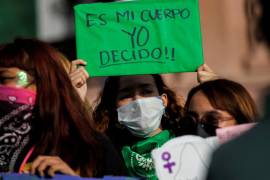 Mujeres laguneras piden a candidatos a diputados y senadores comprometerse a asignar presupuesto suficiente para acceder a aborto seguro.