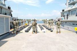 La Secretaría de Marina (Semar) aseguró casi dos toneladas y media de cocaína cerca de Puerto Chiapas