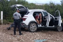En el accidente registrado la tarde de ayer domingo, una mujer, una menor de edad y una mascota resultaron con lesiones leves, de acuerdo con el reporte de los cuerpos de auxilio que atendieron la emergencia.