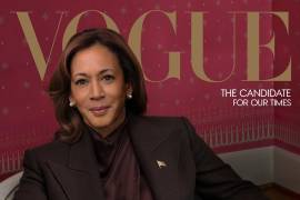 USA7665. NUEVA YORK (NY, EEUU), 11/10/2024.- Fotografía divulgada por la revista Vogue donde se muestra la portada dedicada a la vicepresidenta Kamala Harris luciendo un traje de Gabriela Hearst y unos aretes de Tiffany posando el 7 de octubre de 2024 en su residencia oficial en Washington. La revista 'Vogue', una de las referencias de la moda y el glamour, dedica la portada digital de octubre a la vicepresidenta y candidata demócrata Kamala Harris, a la que consagra además dos artículos enormemente elogiosos. EFE/Annie Leibovitz/Vogue /SOLO USO EDITORIAL /NO VENTAS /SOLO DISPONIBLE PARA ILUSTRAR LA NOTICIA QUE ACOMPAÑA /CRÉDITO OBLIGATORIO (CRÉDITO OBLIGATORIO: Annie Leibovitz/Vogue)