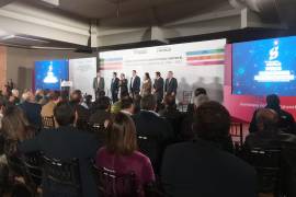 Ciudadanos y expertos participaron en las mesas de trabajo del Foro de Consulta Ciudadana, donde se discutieron propuestas para mejorar la movilidad y el desarrollo económico de Saltillo.