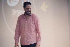 Luly López Naranjo resaltó que Bernardo FeTa comparte su historia de vida con humor, autenticidad y visión empresarial.