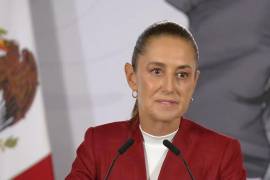 Sheinbaum señaló que el decreto representa una medida inmediata para ampliar la transparencia gubernamental, pero insistió en que será necesario modificar la legislación vigente para garantizar que estas disposiciones tengan carácter permanente.