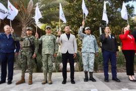 Para garantizar la seguridad de los saltillenses durante el Buen Fin, este jueves arrancó la campaña de seguridad emprendida por autoridades municipales en coordinación con la Sedena, Guardia Nacional y otras instituciones.