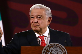 Obrador dijo a los inversionistas extranjeros que tienen empresas y tienen despachos en México que no se dejen engañar porque contratan despachos de abogados ‘que los mal aconsejan’