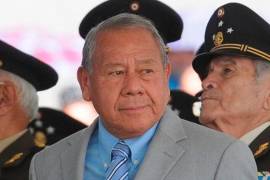 De 2013 a 2015, Audomaro Martínez fungió como secretario de Seguridad de Tabasco en el primer gobierno de oposición en el estado, con el experredista Arturo Núñez, recomendado precisamente por López Obrador.