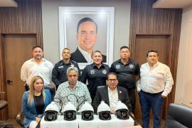 Autoridades entregaron cámaras de alta tecnología para fortalecer la seguridad en comunidades rurales.