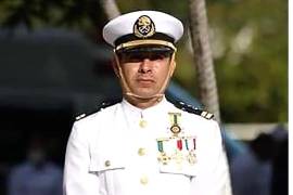 Sobre el Vicealmirante y su hermano el Contralmirante Fernando Farías Laguna, hijos de la cuñada del ex secretario Ojeda, pesaban señalamientos de actos de corrupción en la Marina, desde el sexenio pasado.