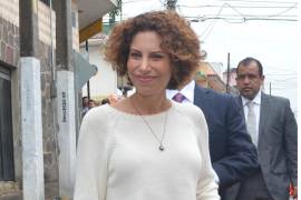 A mediados de 2024, el Reino Unido reconoció a Macías como perseguida política y le otorgó el asilo, lo que tuvo como consecuencia la cancelación del proceso de extradición.