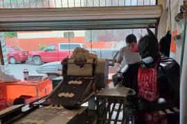 Recientemente, una tortillería mexicana se ha vuelto viral al dar a conocer que ya tiene a la venta las “batitortillas”.