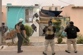 Elementos de la Fiscalía General de Justicia del Estado de Nuevo León catearon 10 “narcoviviendas” en los ayuntamientos de Monterrey y García, en donde decomisaron armas, drogas y detuvieron a 6 personas.