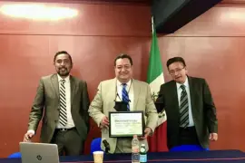 Édgar Humberto Muñoz Grajales, magistrado “a modo” (centro), además de ser señalado por actos de corrupción, pactos políticos y señalamientos de nepotismo, ahora podría enfrentar el delito de plagio.