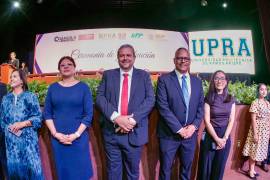 El Gobierno Municipal mantiene programas de apoyo a planteles educativos y estudiantes de distintos niveles.