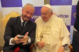 El pontífice les pidió compromiso para con su arte mejorar el mundo.
