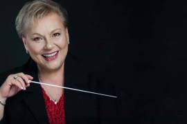La maestra Natalia Riazanova dirigirá el concierto de temporada “Vuelo” de la OFDC.