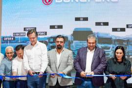 Representantes empresariales y autoridades municipales participaron en la apertura de las nuevas instalaciones en Ramos Arizpe.