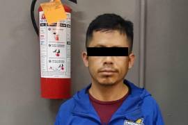 Elementos de Fuerza Civil de Nuevo León detuvieron a un hombre por robo en Monterrey; tenía orden de captura por homicidio en Tlaxcala.