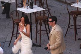 Fiesta. El Palazzo Gangi fue el escenario del primer encuentro entre los invitados que acompañan a la pareja en su celebración matrimonial.