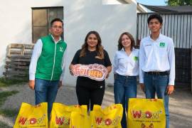 Lizbeth Almazán era identificada como directora de la Fundación Frichem en una publicación difundida en la página oficial de la organización, en Facebook, en julio pasado.