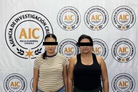 Agentes de la AIC detuvieron a dos mujeres en la colonia Gámez Sumarán tras el aseguramiento de varias dosis de droga.