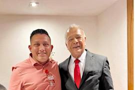 A pesar de que el partido lo registró formalmente ante el INE como su responsable de finanzas en noviembre pasado y de existir múltiples fotografías de Gamboa en reuniones de alto nivel.