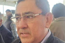 Mariano Serna, presidente de la Cámara de Comercio de Torreón, expresó su rechazo a la propuesta de acortar la jornada laboral.