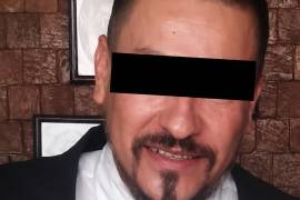 La mujer denunció presunta violencia institucional y aseguró que el proceso lleva cerca de un año sin resolverse.