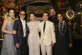 Cambios. Christian Nodal reveló que un episodio de violencia influyó en la decisión de posponer su boda religiosa.