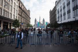 Manifestantes intentaron ingresar pero un bloque de policías de la Secretaría de Seguridad Ciudadana lo impidió.