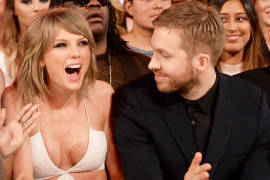 Calvin Harris se arrepiente de terminar con Taylor Swift y le está escribiendo una canción.