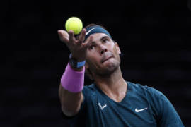 A dos días de su encuentro en el Abierto de Australia, Rafa Nadal confiesa sentir molestias en su espalda