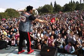 Los Payasónicos pusieron a cantar y bailar a los asistentes con su espectáculo lleno de energía. FOTOS: HÉCTOR GARCÍA