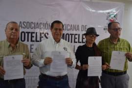 La Asociación Mexicana de Hoteles y Moteles de Coahuila suscribió un convenio de colaboración con la Promotora de Turismo de Naturaleza y Aventura AC.