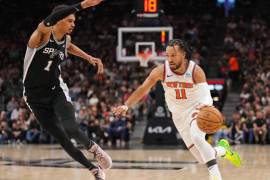 Los Knicks y los Spurs resolvieron sus Semifinales en Las Vegas y disputarán la Final de la Emirates NBA Cup.