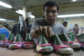 Se publicaron más de 360 fracciones arancelarias en las que se agrupan los productos anteriores a fin de prohibir su importación temporal por parte de las maquiladoras. FOTO: