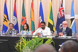 Los líderes del bloque regional pidieron colaboración estratégica para lidiar con el impacto de las recientes políticas estadounidenses.