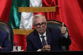 El constitucionalista Diego Valadés señaló que alguien que ha solicitado licencia temporal al cargo, como lo hizo Rocha a la gubernatura, puede regresar a la función en el caso de no ser procesado.