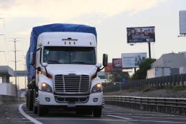 La Canacar informó que el Gobierno de Estados Unidos, en el último año, debido al endurecimiento de las reglas migratorias, las cuales exigen dominar el idioma inglés para operar en sus carreteras.