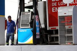 Al no aplicarse subsidio a las gasolinas, quedarán en 6.7001 y 5.6559 pesos por litro de Magna y Premium, respectivamente.
