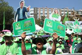 Los partidos políticos en México han perfeccionado esta estrategia para eludir los tiempos electorales mediante la creación de figuras.