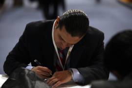 De acuerdo con la firma, algunos factores que evitan este tipo de prácticas son el llamado salario emocional y el desarrollo del talento, entre otros