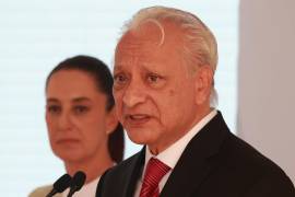 Especialistas señalan que el ocultamiento de información sobre el derrame de crudo en el Golfo de México y la entrega de datos erróneos a la presidenta Sheinbaum precipitaron su salida.