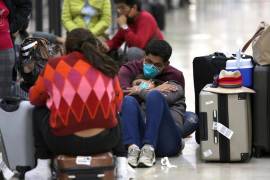 Mexicanos muestran su corazón a los turistas varados en Cancún por el coronavirus