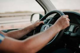 Los accidentes durante la temporada de lluvias no dependen únicamente de la pericia de los conductores, sino también de factores externos que afectan la seguridad vial.
