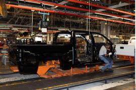 Pese a cumplir con el tratado comercial, las armadoras en México pagan aranceles de hasta 15% por componentes no estadounidenses, alterando las ventajas competitivas de las últimas tres décadas.