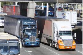 Los transportistas son víctimas tanto de la delincuencia organizada, como de las autoridades policiacas.