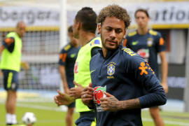 Rumoran que Neymar quiere mudarse al Real Madrid en 2019, así como dicen hubo una charla con los Blancos