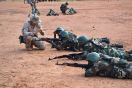 Mueren 3 soldados malienses en dos ataques yihadistas en el centro del país