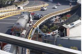 El nuevo contrato prevé dotar hasta 79 pipas diarias de 10 mil litros, es decir, 791 mil litros, a cambio de un pago de hasta 3 millones 800 mil pesos, servicio que brindar· hasta el 31 de diciembre.